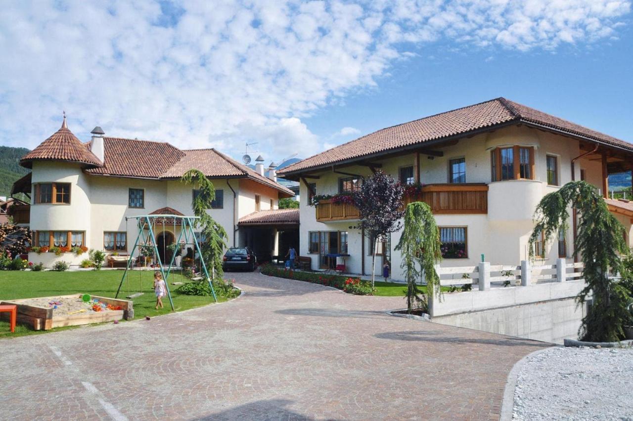 Apartment In Naz-Sciaves With Garden Natz-Schabs Εξωτερικό φωτογραφία