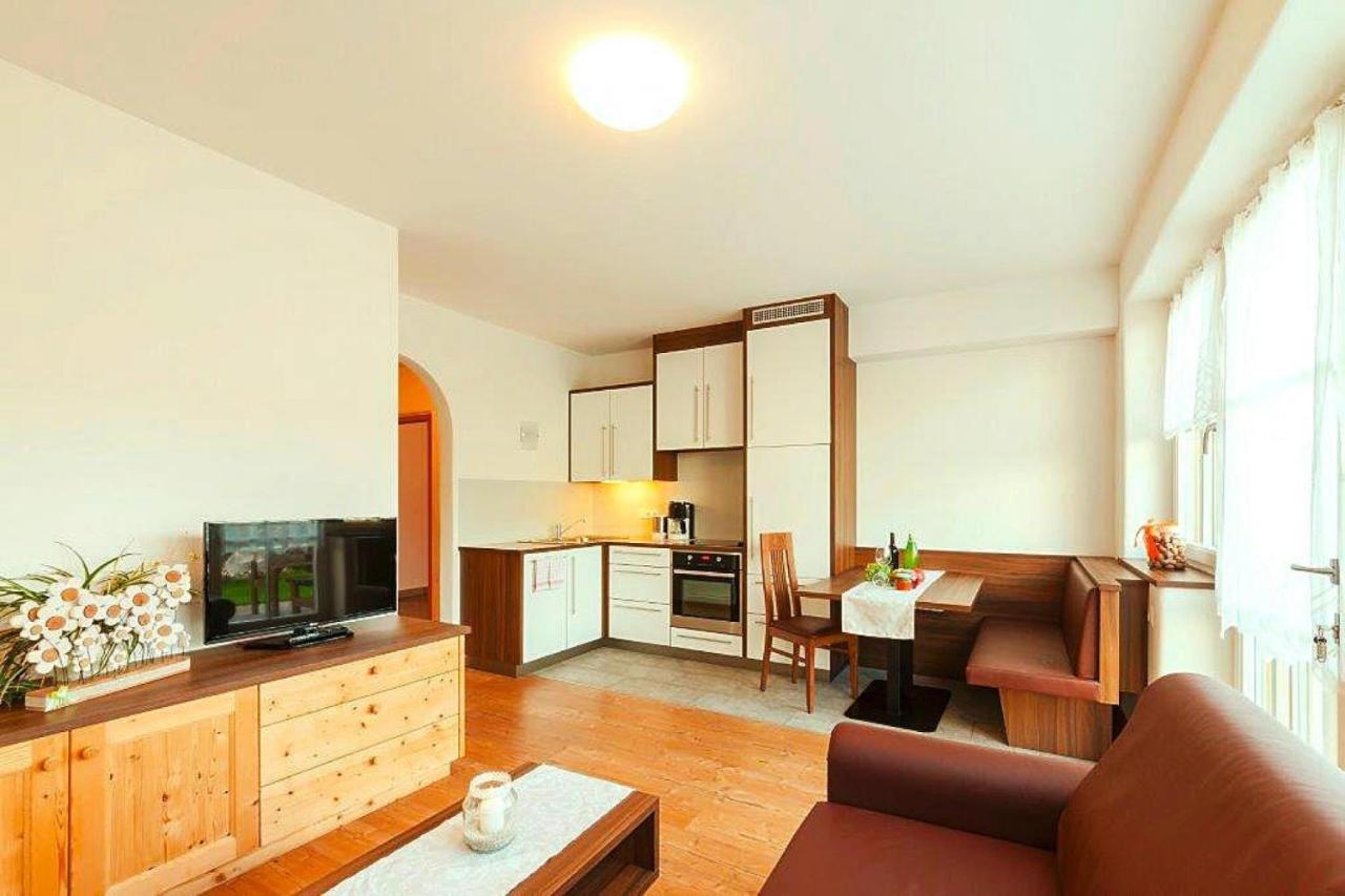 Apartment In Naz-Sciaves With Garden Natz-Schabs Εξωτερικό φωτογραφία