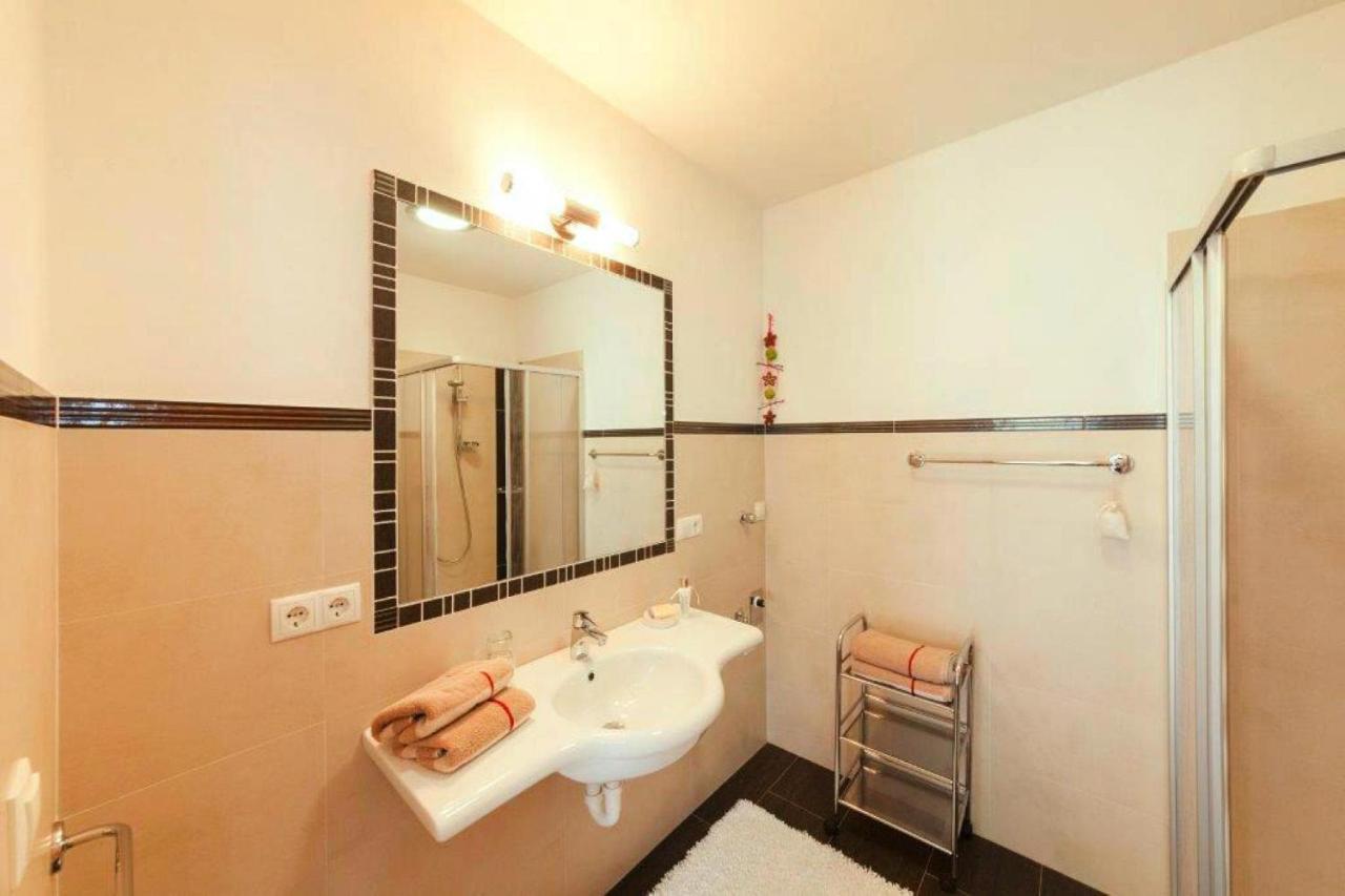 Apartment In Naz-Sciaves With Garden Natz-Schabs Εξωτερικό φωτογραφία