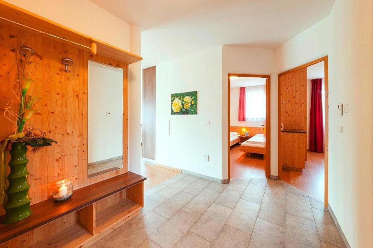 Apartment In Naz-Sciaves With Garden Natz-Schabs Εξωτερικό φωτογραφία