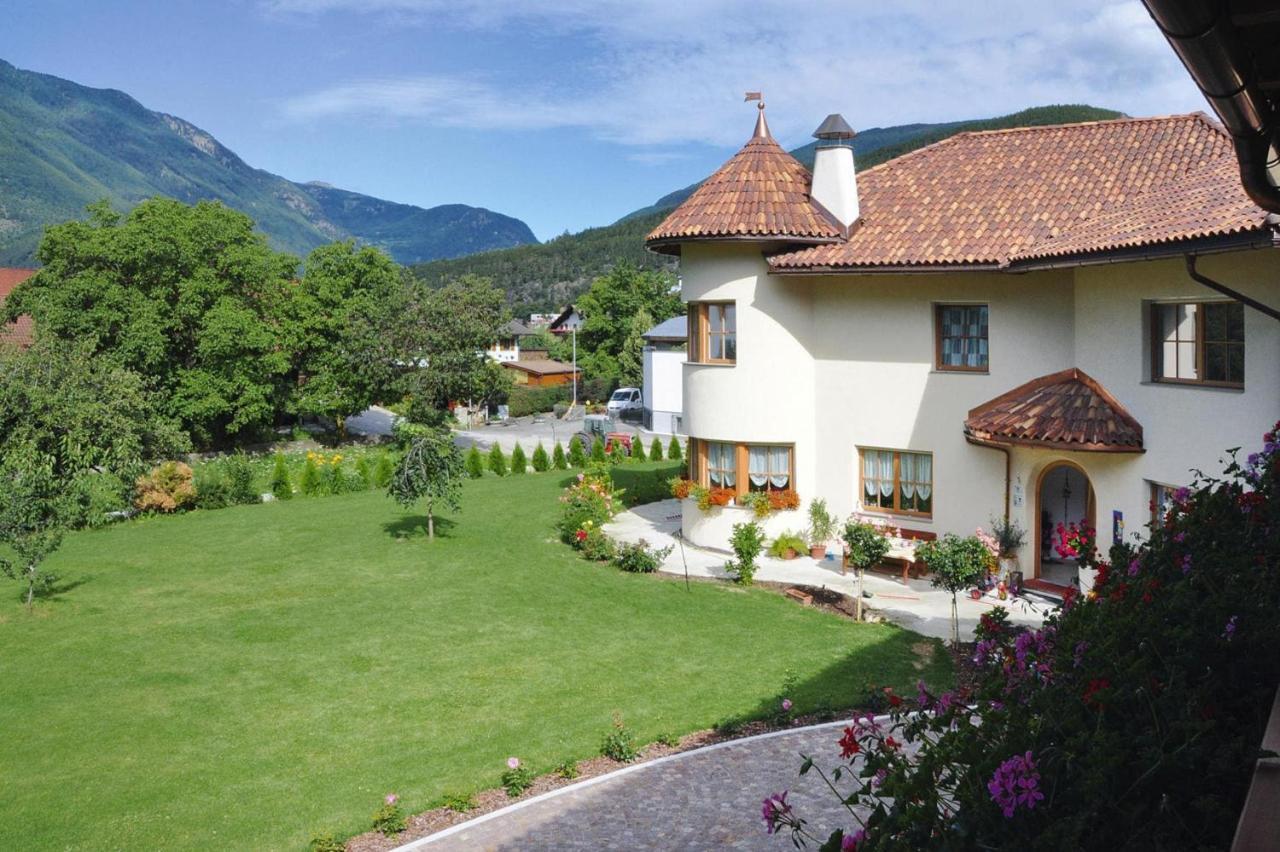 Apartment In Naz-Sciaves With Garden Natz-Schabs Εξωτερικό φωτογραφία
