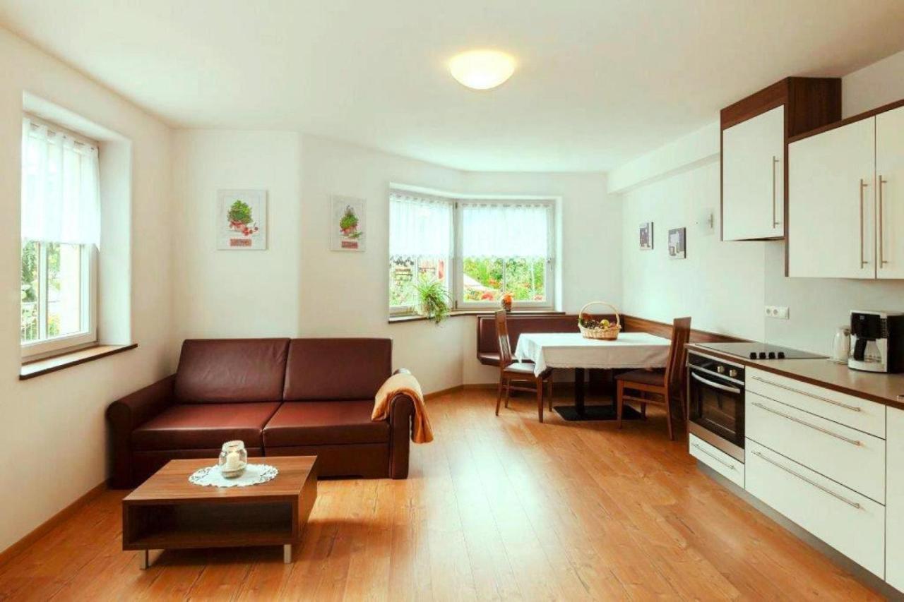 Apartment In Naz-Sciaves With Garden Natz-Schabs Εξωτερικό φωτογραφία