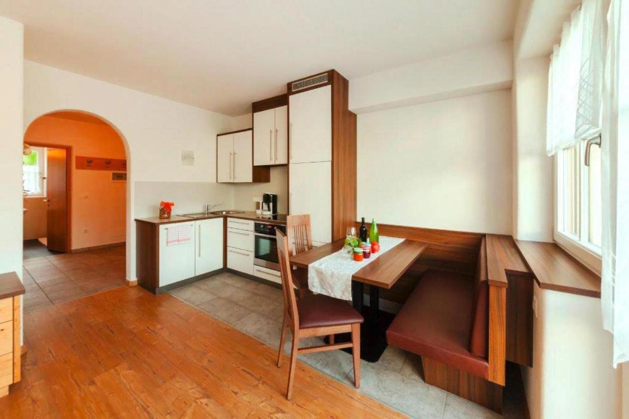 Apartment In Naz-Sciaves With Garden Natz-Schabs Εξωτερικό φωτογραφία