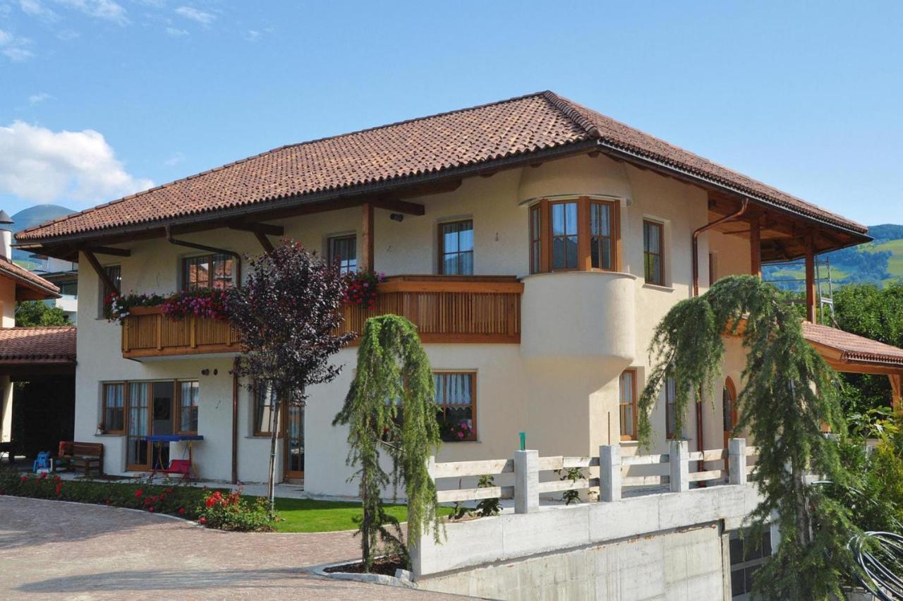 Apartment In Naz-Sciaves With Garden Natz-Schabs Εξωτερικό φωτογραφία
